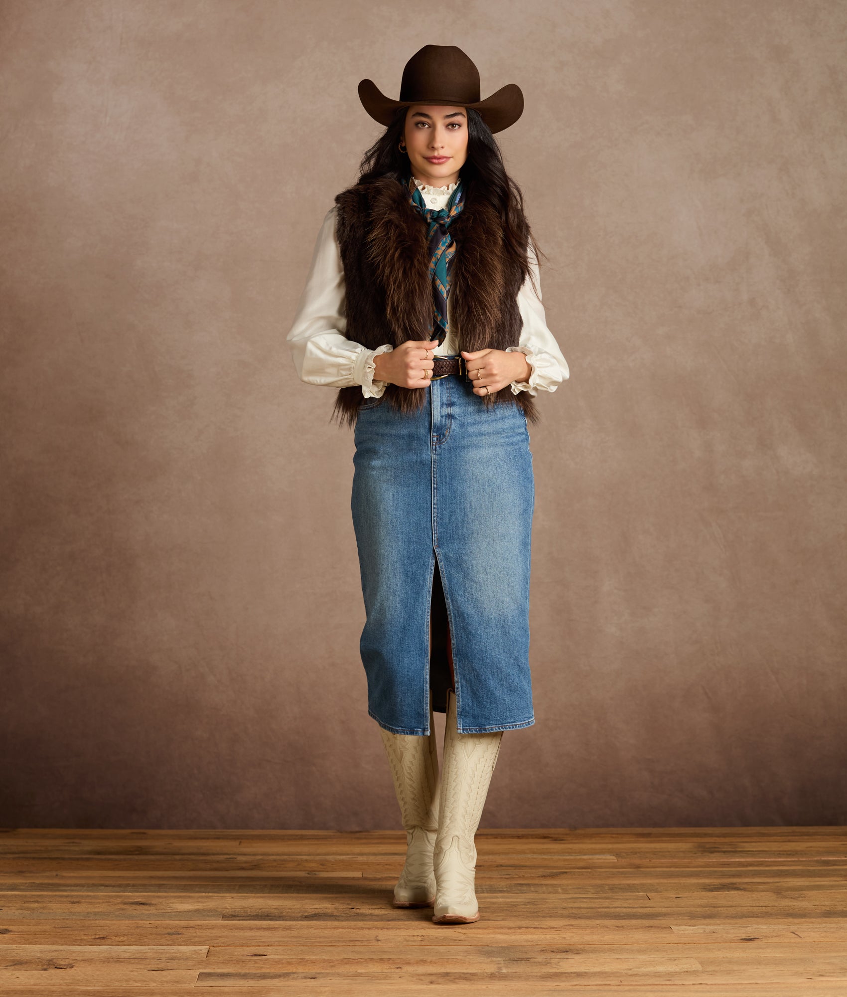 Sara Fox & Rex Vest :: Espresso - Image 3