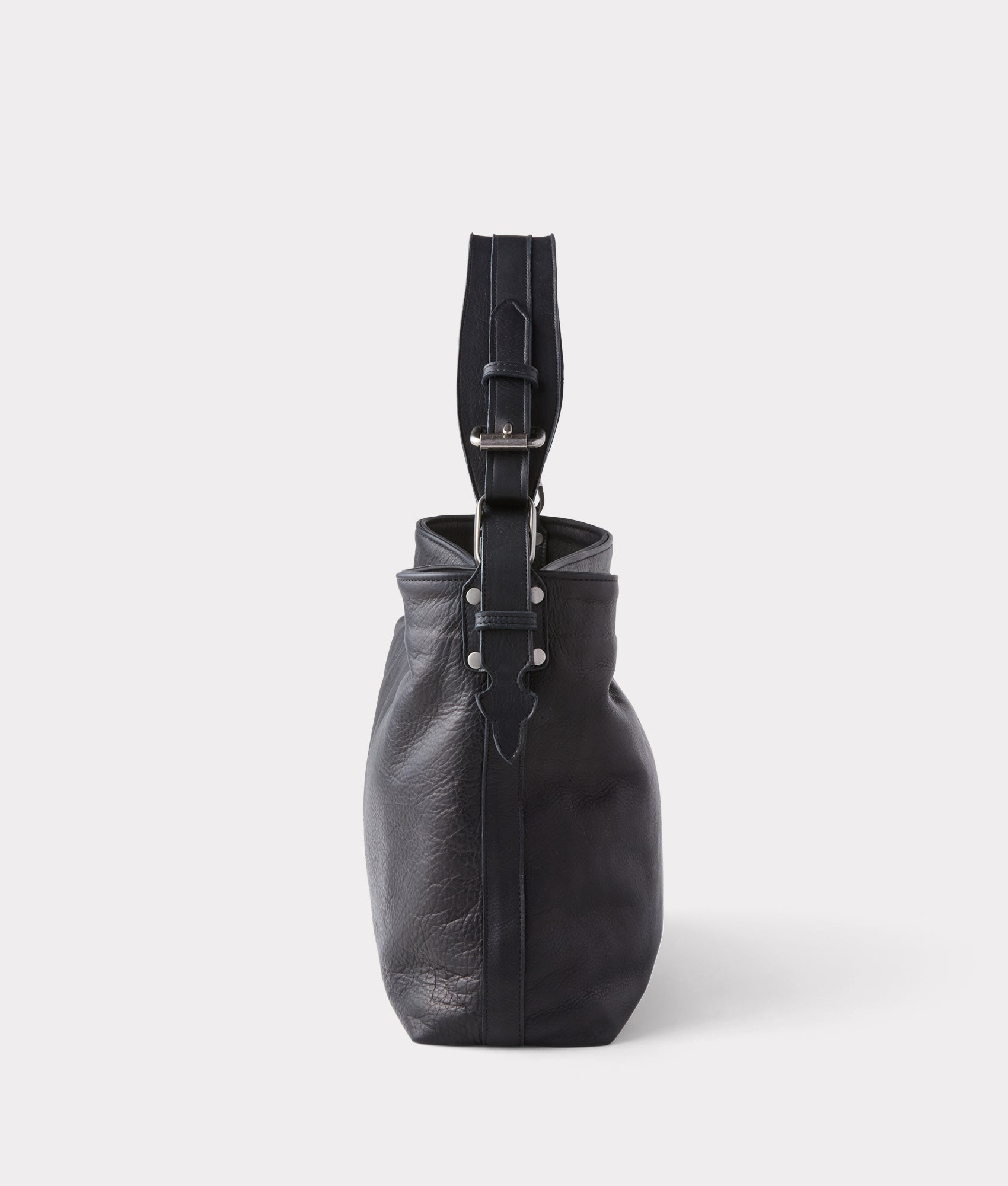 Medium Maryn Shoulder Bag :: Black - Image 5