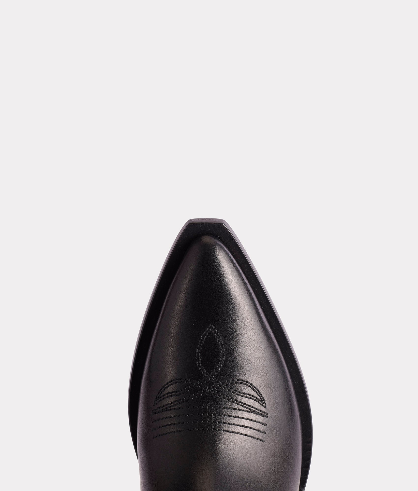 Vittoria :: Black - Image 8