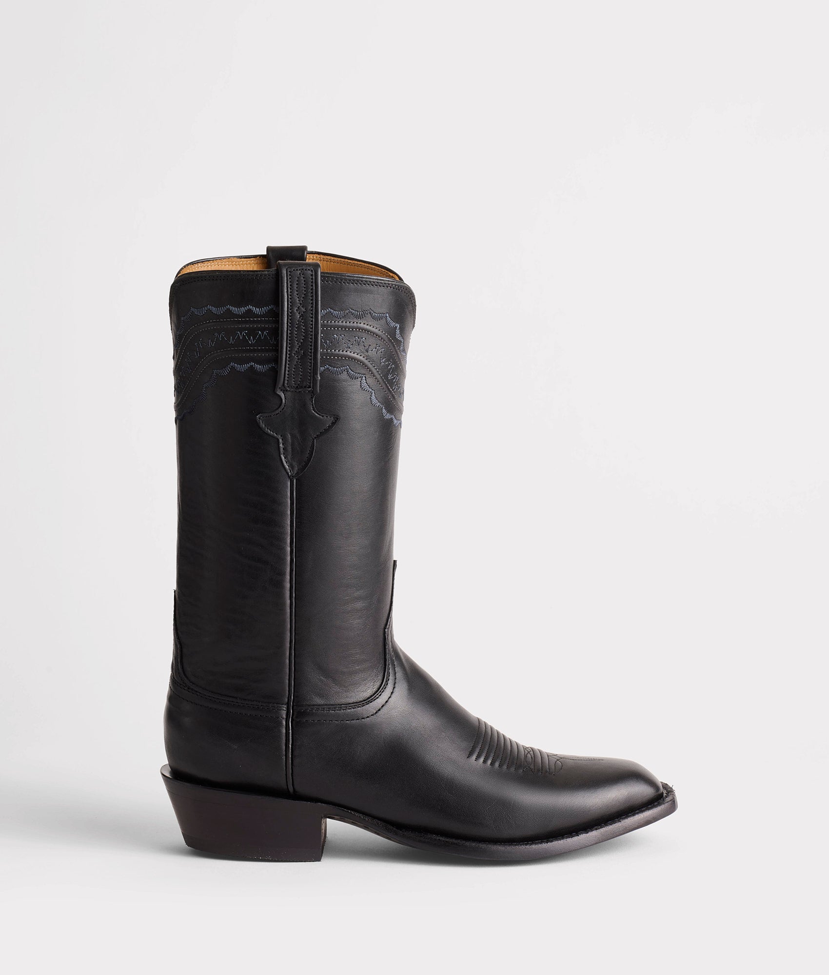 Devin :: Black