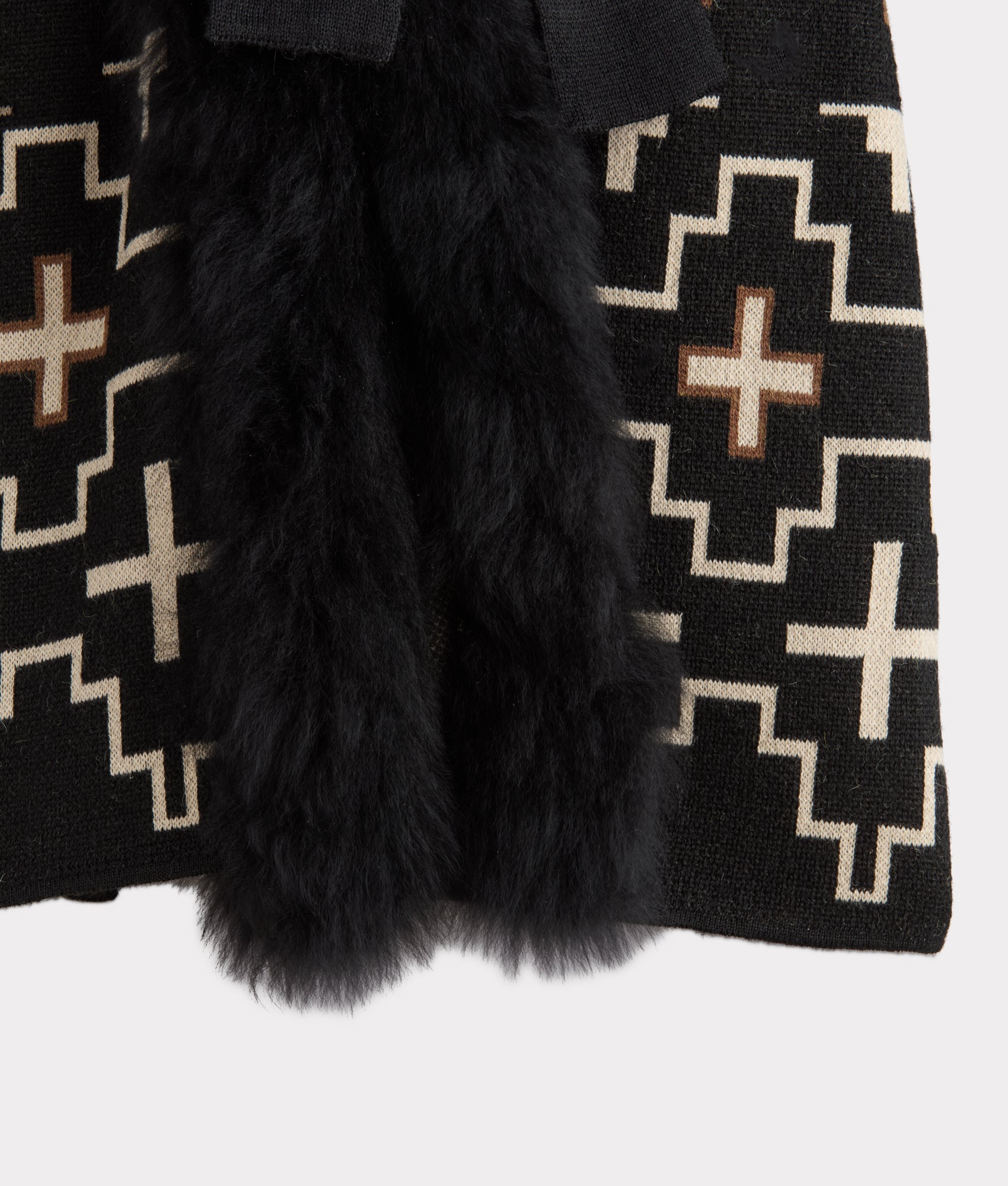 Sweater 3/4 With Fur :: Black/White - Image 9