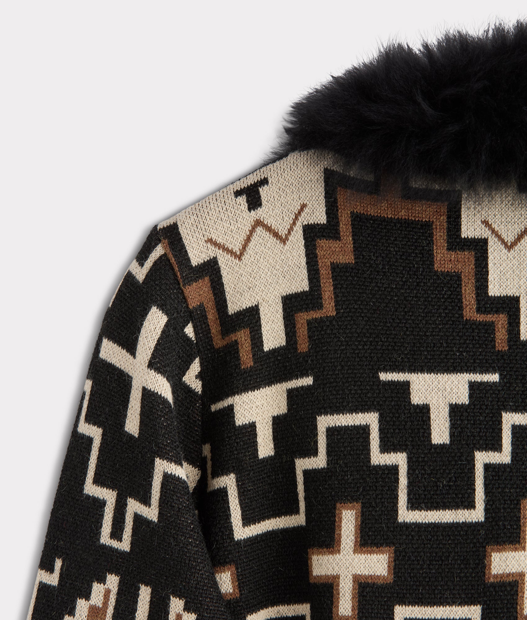 Sweater 3/4 With Fur :: Black/White - Image 12