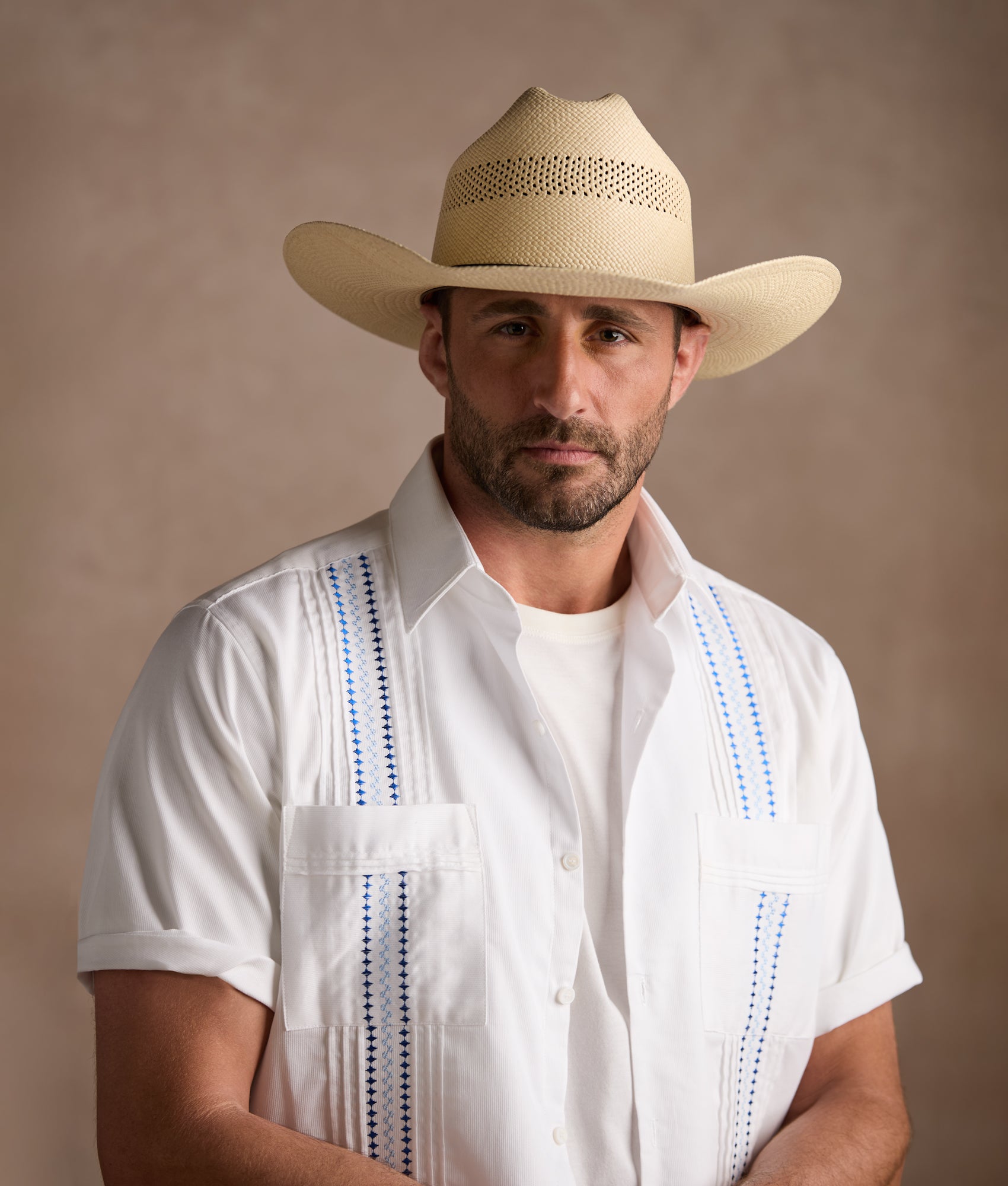 Guayabera Shirt :: White - Image 13