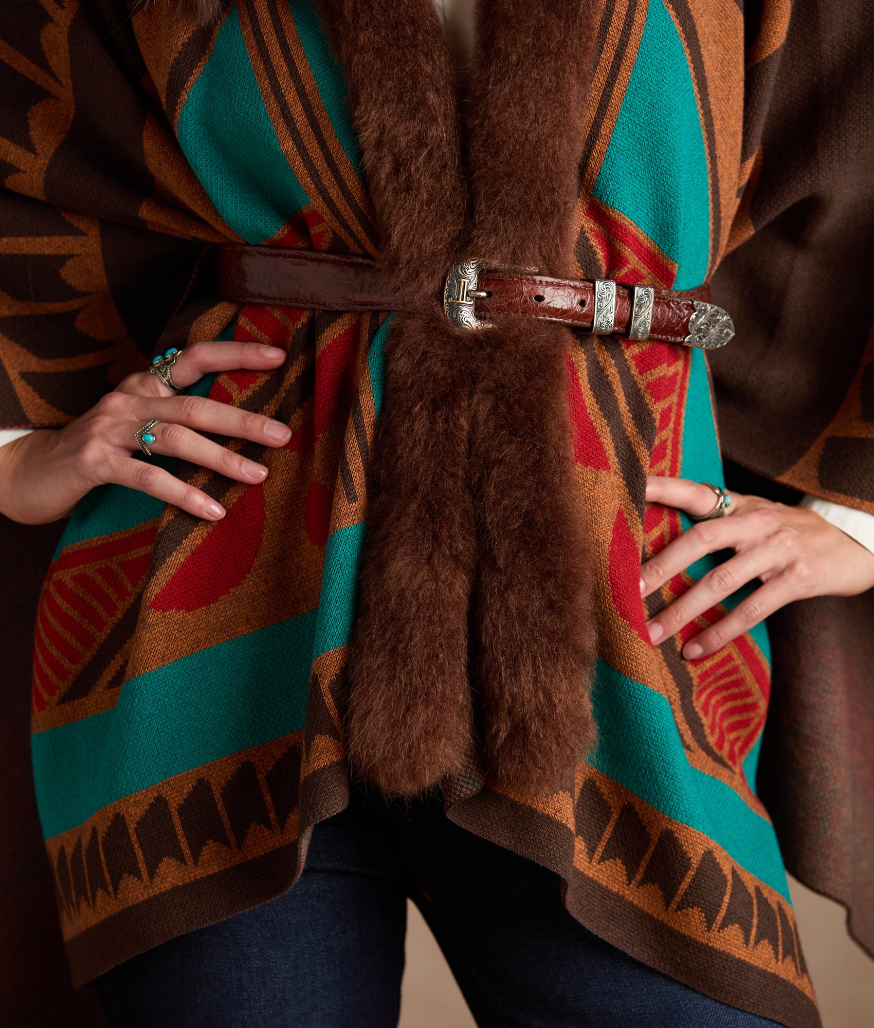 Alpaca Cape With Fur :: Multi - Image 6