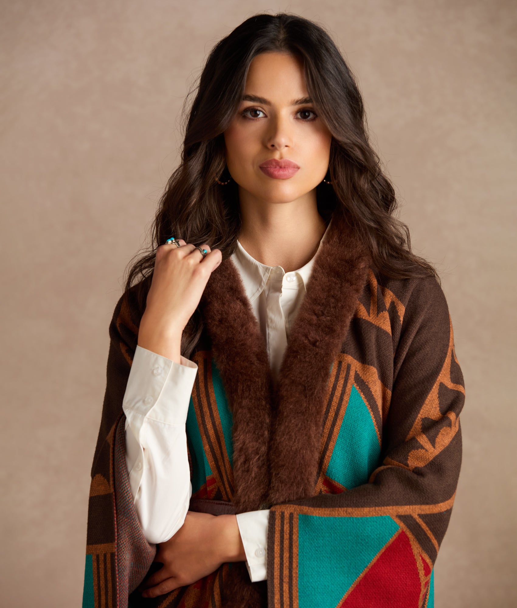 Alpaca Cape With Fur :: Multi - Image 10