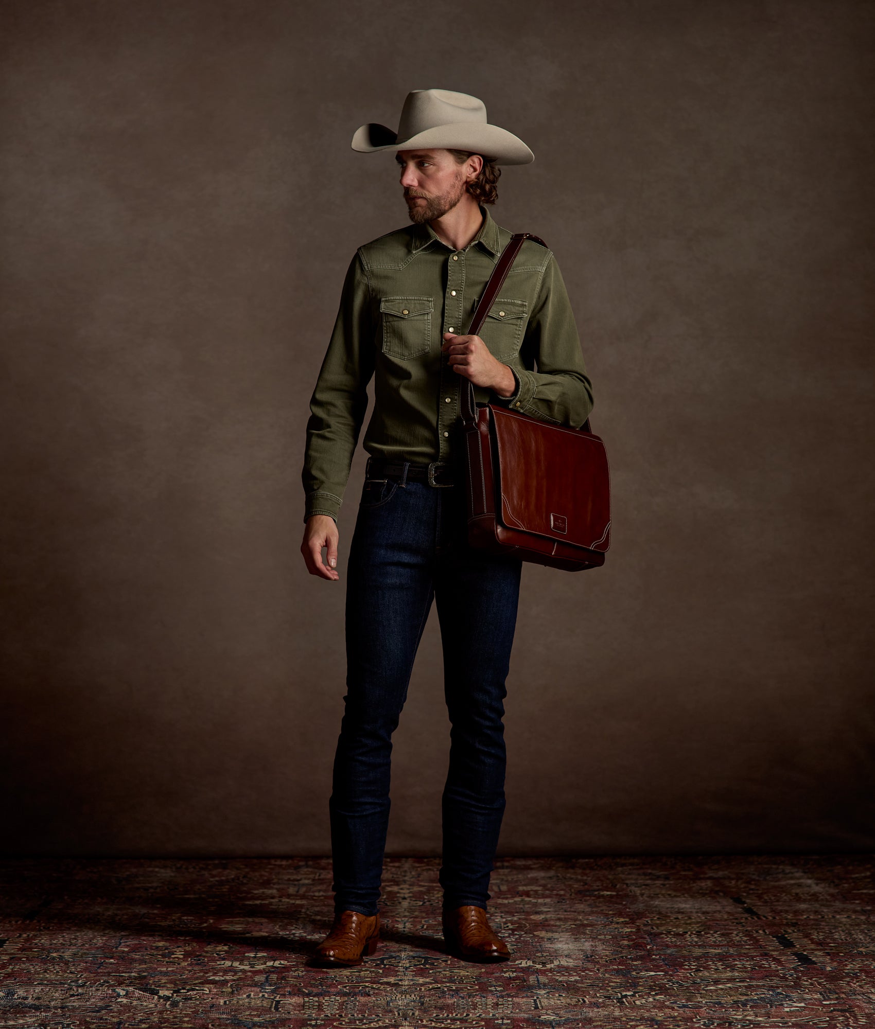 Everyday Messenger Bag :: Brown - Image 7