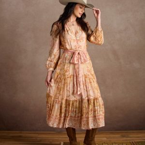 Everyday Essentials Women's Look 4