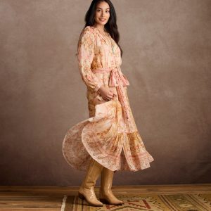 Everyday Essentials Women's Look 8