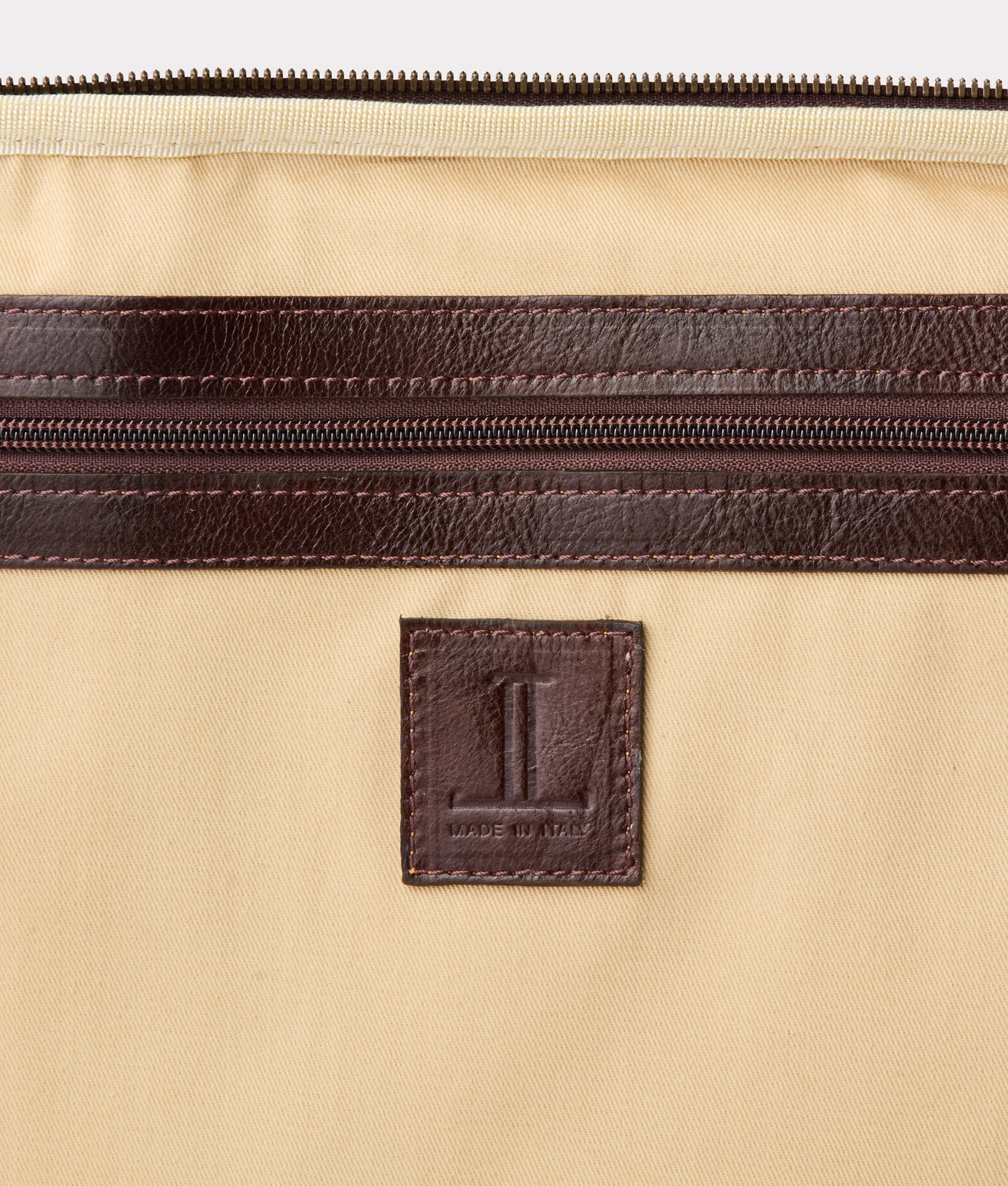 Cosimo Rolling Duffle :: Chocolate - Image 6