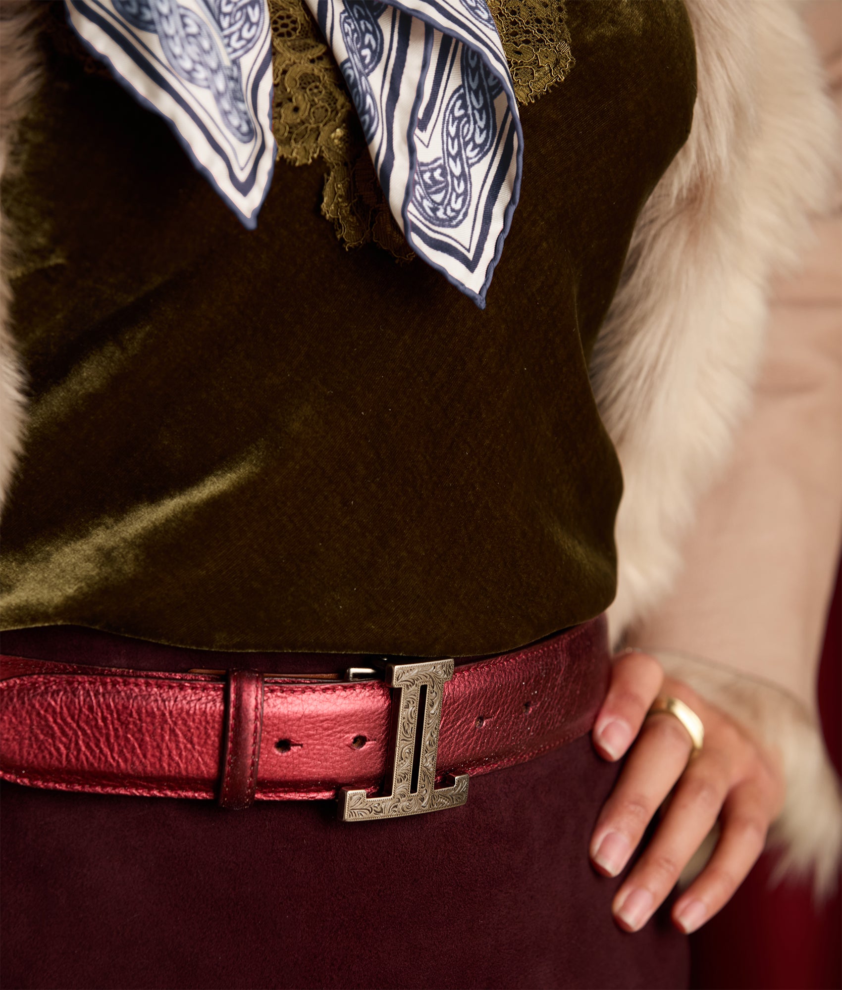 Women's Mirrored L Belt :: Wine - Image 2