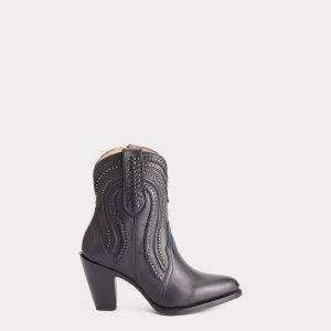 Shanae :: Black
