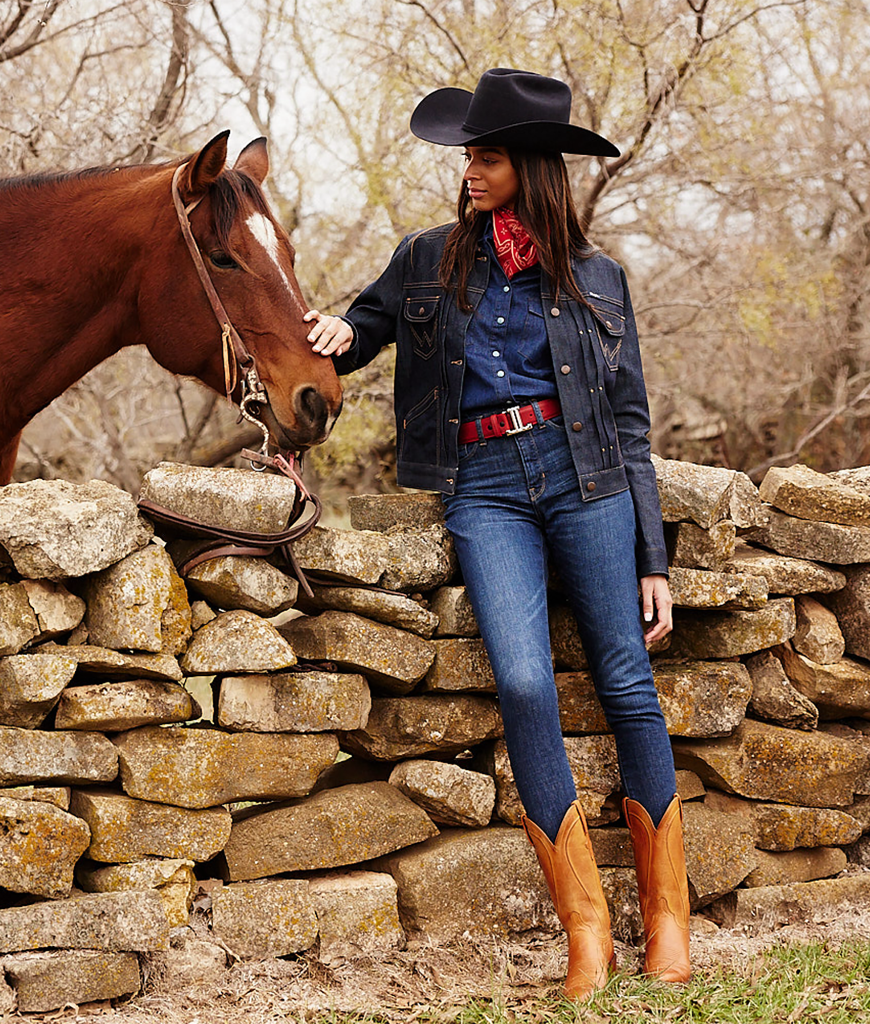 Women's Mirrored L Belt :: Red - Image 5